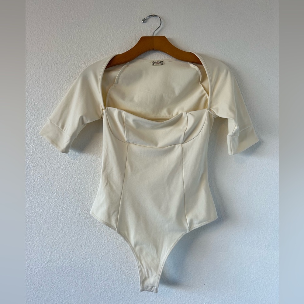 Free People Intimately Ivory Short Sleeve Bodysuit Size XS